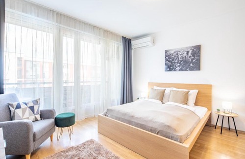 Angyalfold Apartment | LOTUS Apartments ORIGO with Garage