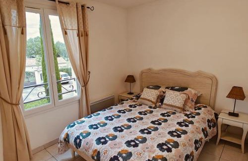 Paradou Apartment | Lou Olivie, appartement climatisé avec piscine aux pieds Alpilles