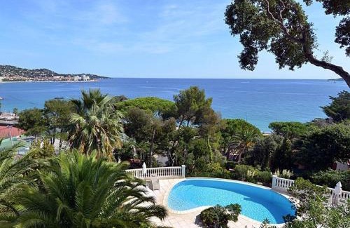 Sainte-Maxime Hotel | Lou Trelus