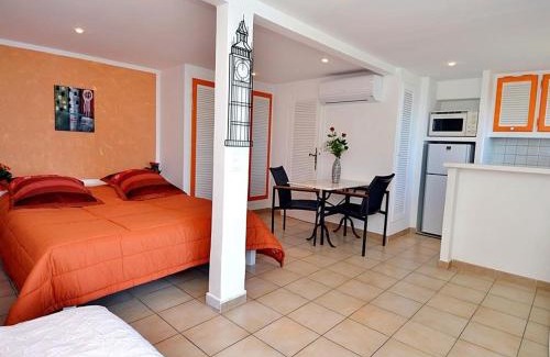 Sainte-Maxime Hotel | Lou Trelus