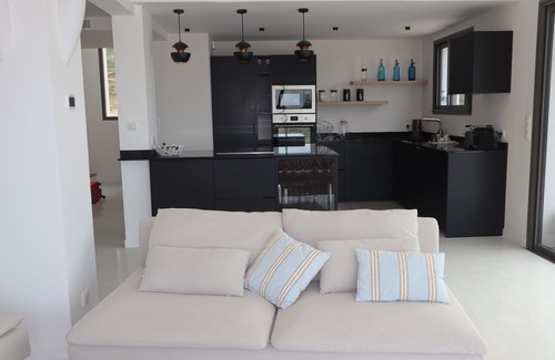 Carqueiranne Villa | Loue Villa de Prestige Avec Grande Piscine et Splendide vue mer
