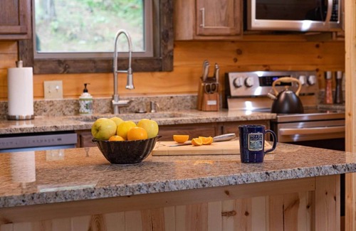 Logan Cabin | Louise's Hideaway by Inn & Spa at Cedar Falls