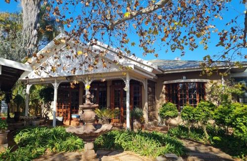 Rustenburg House | Lourie Inn