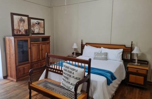 Rustenburg House | Lourie Inn