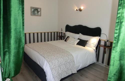 Imola Apartment | Love and More House