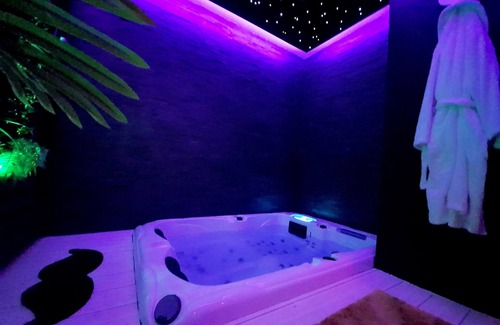 Brive-la-Gaillarde House | LOVE ROOM LA GAILLARDISE