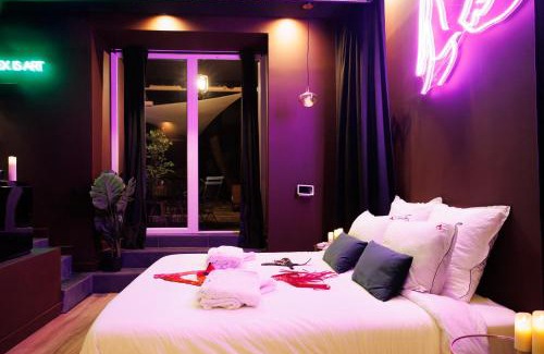 Saint-Charles Apartment | Love Room Marseille - Aphrodisia