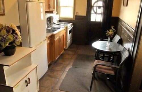Okanagan-Similkameen House | Love's Vacation Hideaway