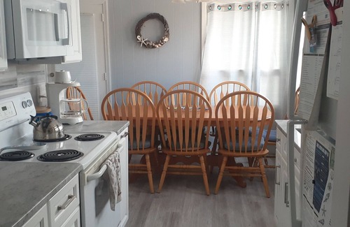 Loveladies House | Loveladies Lagoonfront, 3 BR, sleeps 8, 1.5 bath, Private Beach Parking pass