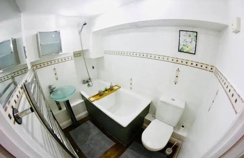 Nottingham City Centre Apartment | Lovely 1-Bed Mezzaine Apartment in Nottingham