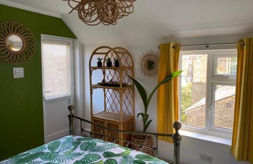 Ramsgate Apartment | Lovely 1 bed split level flat in Ramsgate