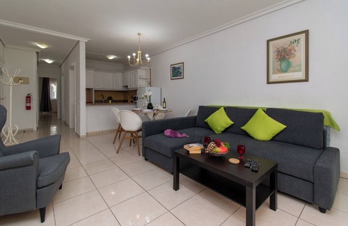 Chayofa Apartment | Lovely 1 Bedroom Apartment. Communal Pool