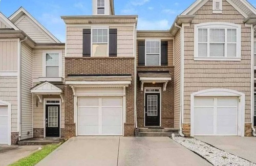 Gwinnett Place House | Lovely 1-bedroom in Duluth, wt Netflix, Hulu, Disney, Prime near Gas South Arena