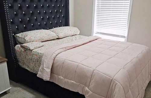 Gwinnett Place House | Lovely 1-bedroom in Duluth, wt Netflix, Hulu, Disney, Prime near Gas South Arena