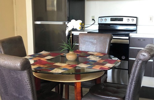 Diamond Head - Kapahulu - St. Louis Condo | Lovely 1-bedroom w/ocean view, WiFi, AC & FREE Parking