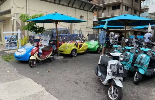 Diamond Head - Kapahulu - St. Louis Condo | Lovely 1-bedroom w/ocean view, WiFi, AC & FREE Parking