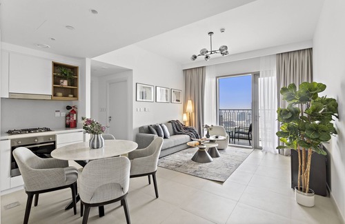 Za'abeel 2 Apartment | Lovely 1BR APT near Burj Khalifa