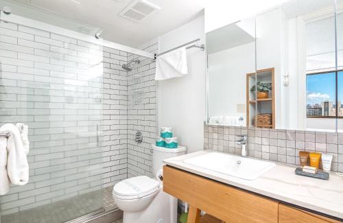 Waikiki Apartment | Lovely 1BR Ocean View Condo, Near Beach + Parking!