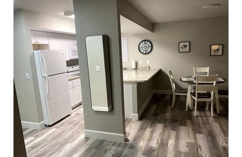Las Vegas House | Lovely 2+2 Apartment D ,1061 sqft