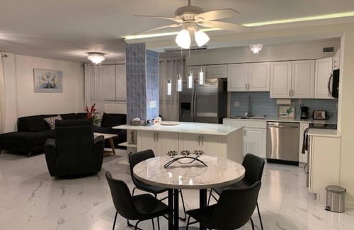 Ortona Park Condo | Lovely 2 Bdr/2 Bath Condo on the beach