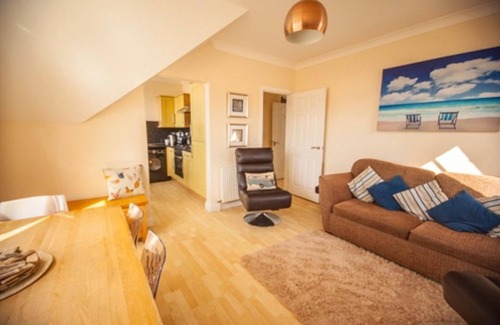 Mortehoe Apartment | Lovely 2 bed apartment opposite main beach on Esplanade with fab seaviews !