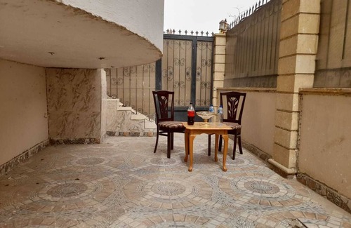 Ash-Shruq Apartment | Lovely 2 Bedroom Home Super close from new Cairo ٍ شقة فندفية