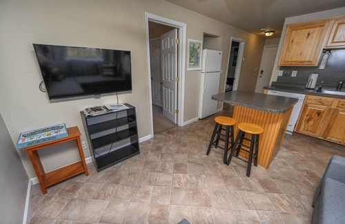 McHenry Apartment | Lovely 2-bedroom apartment in Accident, Close to Wisp and Deep Creek Lake