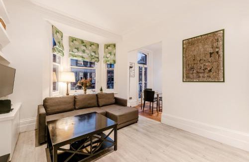 Chelsea Apartment | Lovely 2 bedroom flat in the heart of Chelsea