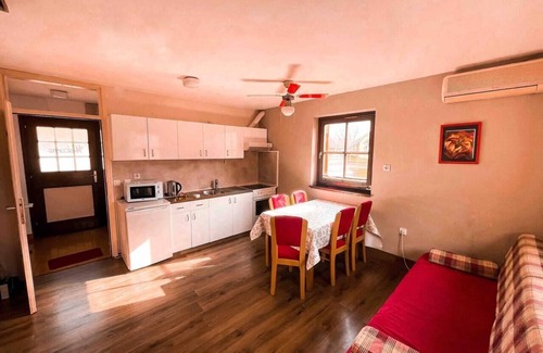 Terme Catez House | Lovely 2-Bedroom House in Terme Catez