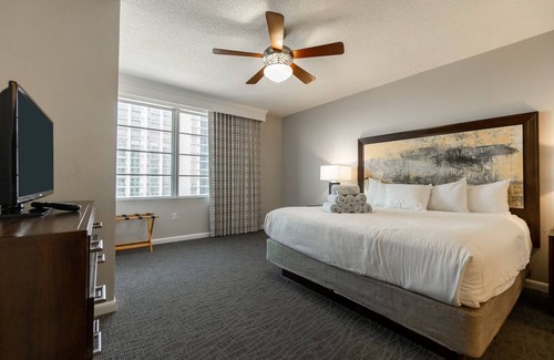 Daytona Beach Resort | Lovely 2-Bedroom Deluxe Suite in Beautiful Daytona Beach!