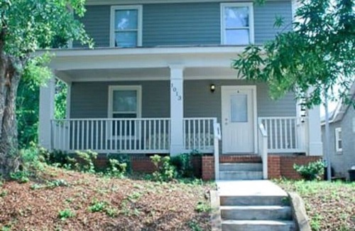 Chattanooga House | Lovely 2-bedroom with Parking- 2