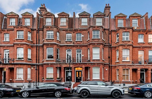 Chelsea Apartment | Lovely 2 bedrooms flat in the heart of Chelsea {BC1}