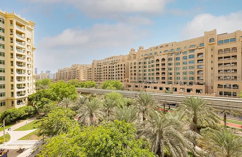Palm Jumeirah Apartment | Lovely 2br Extra Room - Green Park View - New