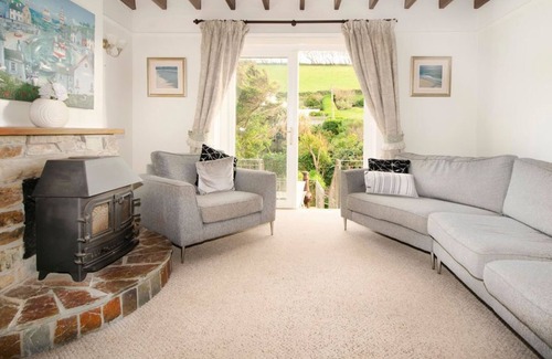 Hope-Cove House | Lovely 3 bedroom detached house in Hope Cove, 150m from sandy beaches