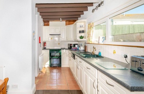 Hope-Cove House | Lovely 3 bedroom detached house in Hope Cove, 150m from sandy beaches
