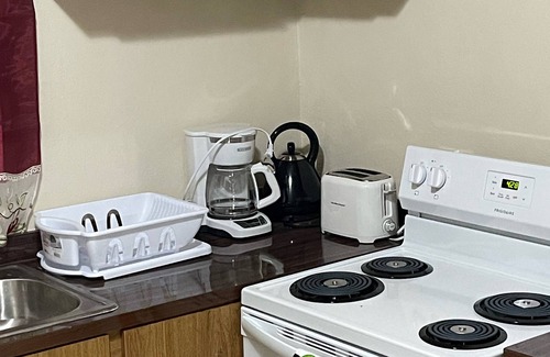 Belair Estates Apartment | Lovely 3-Bedroom in Family Friendly Neighbourhood