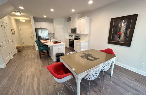 Grovetown House | Lovely 3-bedroom townhome in Grovetown with AC, WiFi, Garage and close to town!