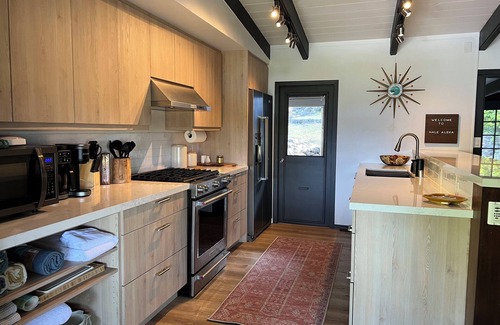 Kahaluu Bay House | Lovely 4-bedroom 3-bath house in Kailua-Kona Hawaii.