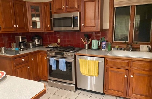Blackstone House | Lovely 4-bedroom house in Providence for a peaceful getaway