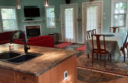 Wasaga Beach House | Lovely 4 season family home in Wasaga Beach