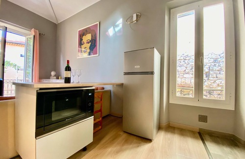Musicians Quarter Apartment | Lovely and sunny loft heart of Nice with A/C!