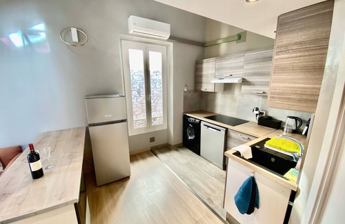Musicians Quarter Apartment | Lovely and sunny loft heart of Nice with A/C!