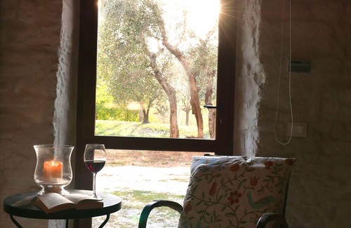 Colle di Val d'Elsa Villa | Lovely apartment in villa with pool, WIFI, TV, patio and panoramic view, close to San Gimignano