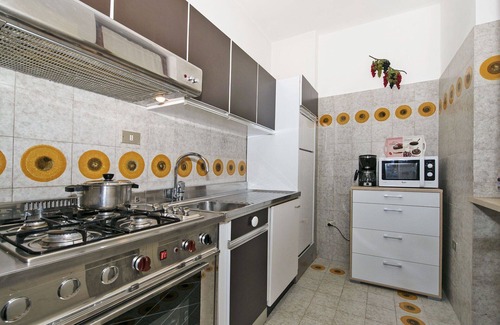 Frader Apartment | Lovely apartment for 6 people with WIFI, pool, TV and terrace