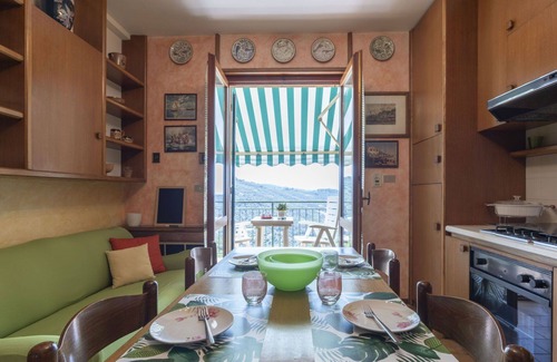 Diano Borello Apartment | Lovely apartment for 3 guests with pool, WIFI, TV, patio and pets allowed
