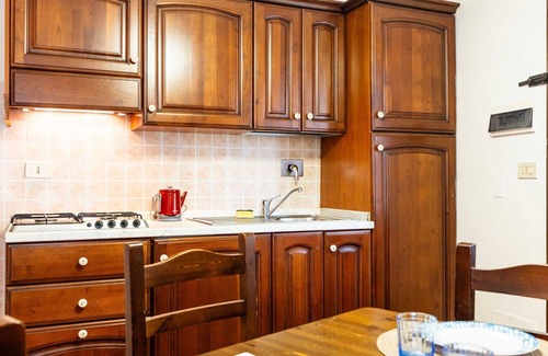 Diano Castello Apartment | Lovely apartment for 2 guests with pool, WIFI, A/C, terrace, pets allowed and panoramic view