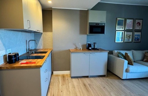 Porto Recanati Apartment | Lovely apartment for 4 guests with pool, A/C, WIFI, TV, terrace and panoramic view