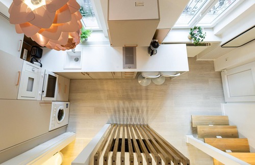 Inner City Budapest Apartment | Lovely Apartment by National Museum
