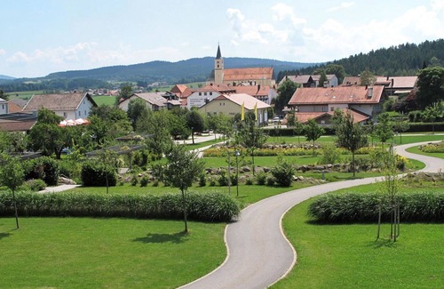 Bischofsmais Apartment | Lovely apartment for 4 guests with WIFI, TV, terrace, pets allowed and parking