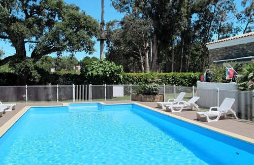 Ghisonaccia Apartment | Lovely apartment for 6 guests with pool, A/C, WIFI, TV, terrace and pets allowed